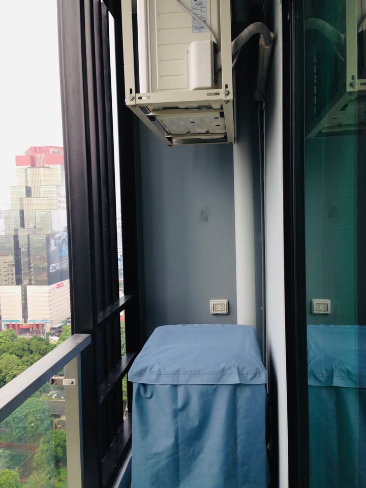 ให้เช่าห้องแบบ Studio 1ห้องน้ำ โซนพื้นที่ มศว. MRT เพชรบุรี คอนโด Supalai Premier @ Asoke (ศุภาลัย พรีเมียร์ แอท อโศก) ขนาดห้อง 33.5 ตรม. ชั้น 21