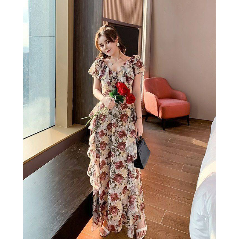 kudapy เดรสยาวสีครีม ผ้าชีฟองเกาหลีเนื้อดี ใช้ผ้าดีเกรดเอราคาสูง ผ้ามี Texture สวยเป็นประกายเล็กน้อย พิมพ์ลายดอกไม้ทั้งชุด