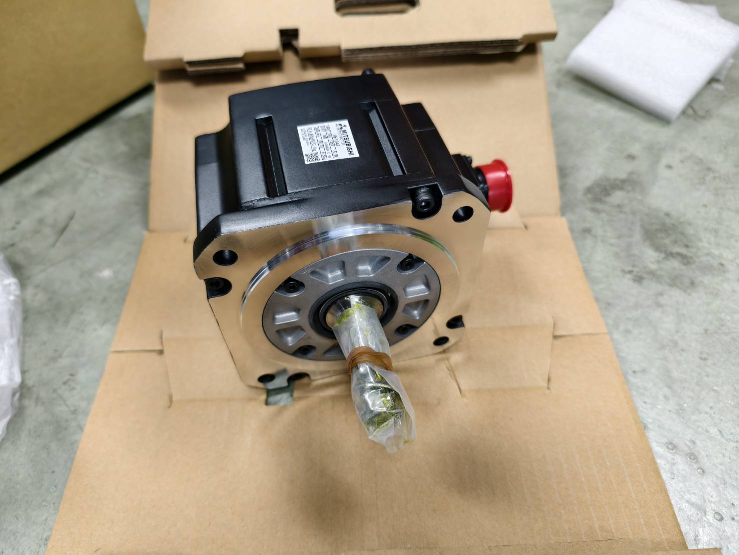 Mitsubishi HF104T-A48 SERVO MOTOR 1Kw.