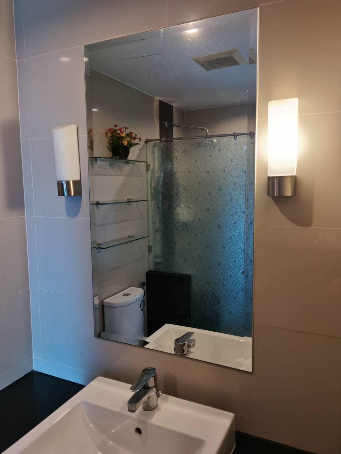 ปล่อยเช่า Supalai Premier @ Asoke (ศุภาลัย พรีเมียร์ แอท อโศก) - โซนพื้นที่ MRT เพชรบุรี Studio 1ห้องน้ำ - ขนาดห้อง 33.5 ตรม. ชั้น 29 - ให้เช่า 17,000 ต่อเดือน