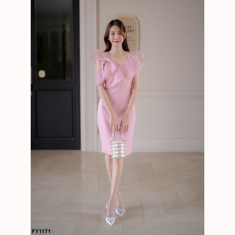 kudapy เดรสสั้ีนสีชมพู/สีเทา เปิดไหล่ระบาย เดรสใส่ออกงาน ใส่ทำงาน เบาสบาย สวยดูดีมาก