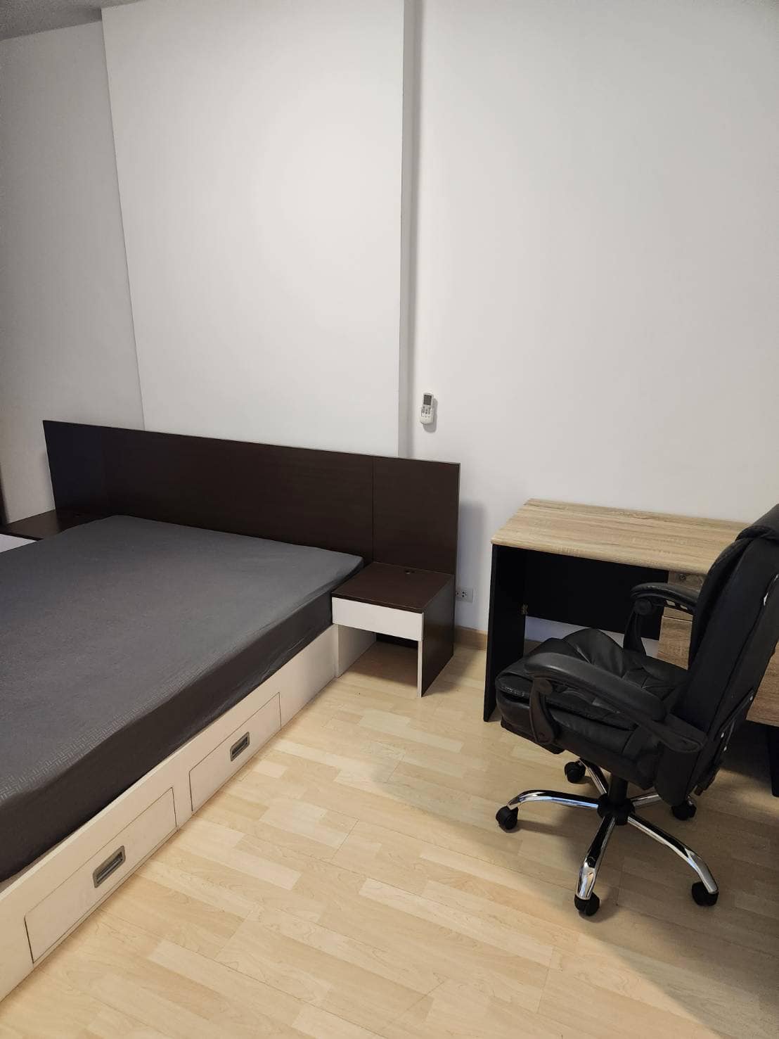 ปล่อยเช่าคอนโด IDEO Mix Phaholyothin : ไอดีโอ มิกซ์ พหลโยธิน - โซนพื้นที่ BTS สาะพานควาย สวนจตุจักร - 1ห้องนอน 1ห้องน้ำ 1ห้องนั่งเล่น - ขนาดห้อง 38 ตรม. ชั้น 12