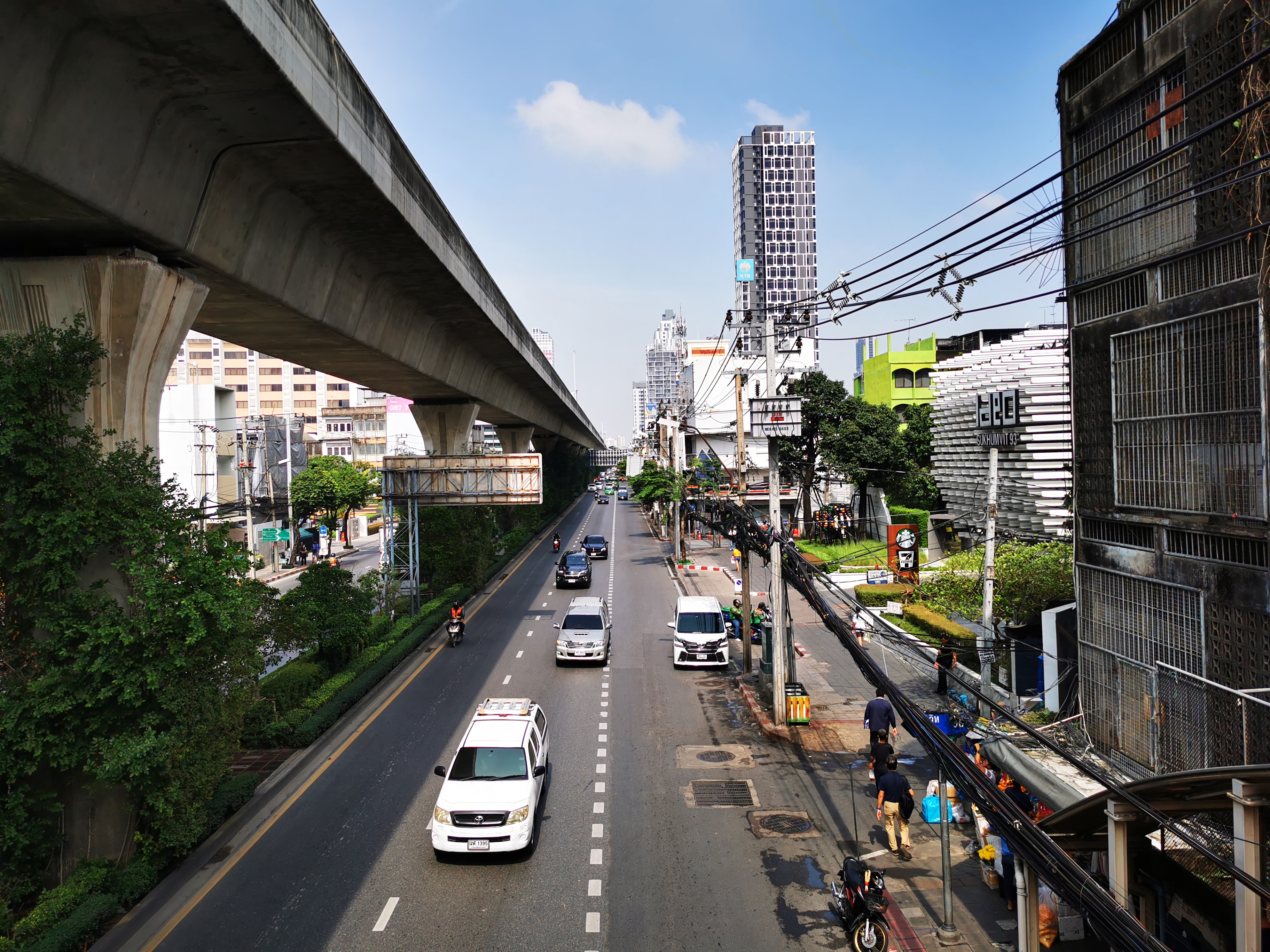 Nirun Condo 5Floor Corner 25 sqm.Bts Bangchak Sukhumvit 93 0909897810