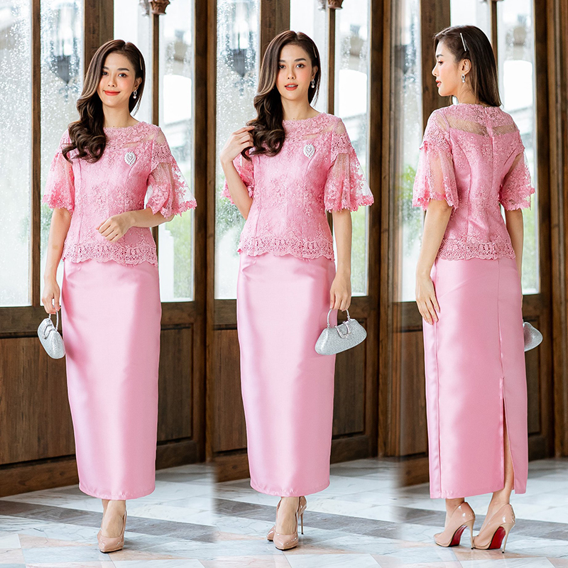 kudapy ชุดเซตเสื้อลูกไม้+กระโปรงสีชมพู เสื้อผ้าลูกไม้เนื้อดีทอผสมเลื่อมเงาทั้งตัว ทรงแขนเสื้อแขนกระดิ่งเล็กน้อย เพิ่มความหรูหราให้กับชุด
