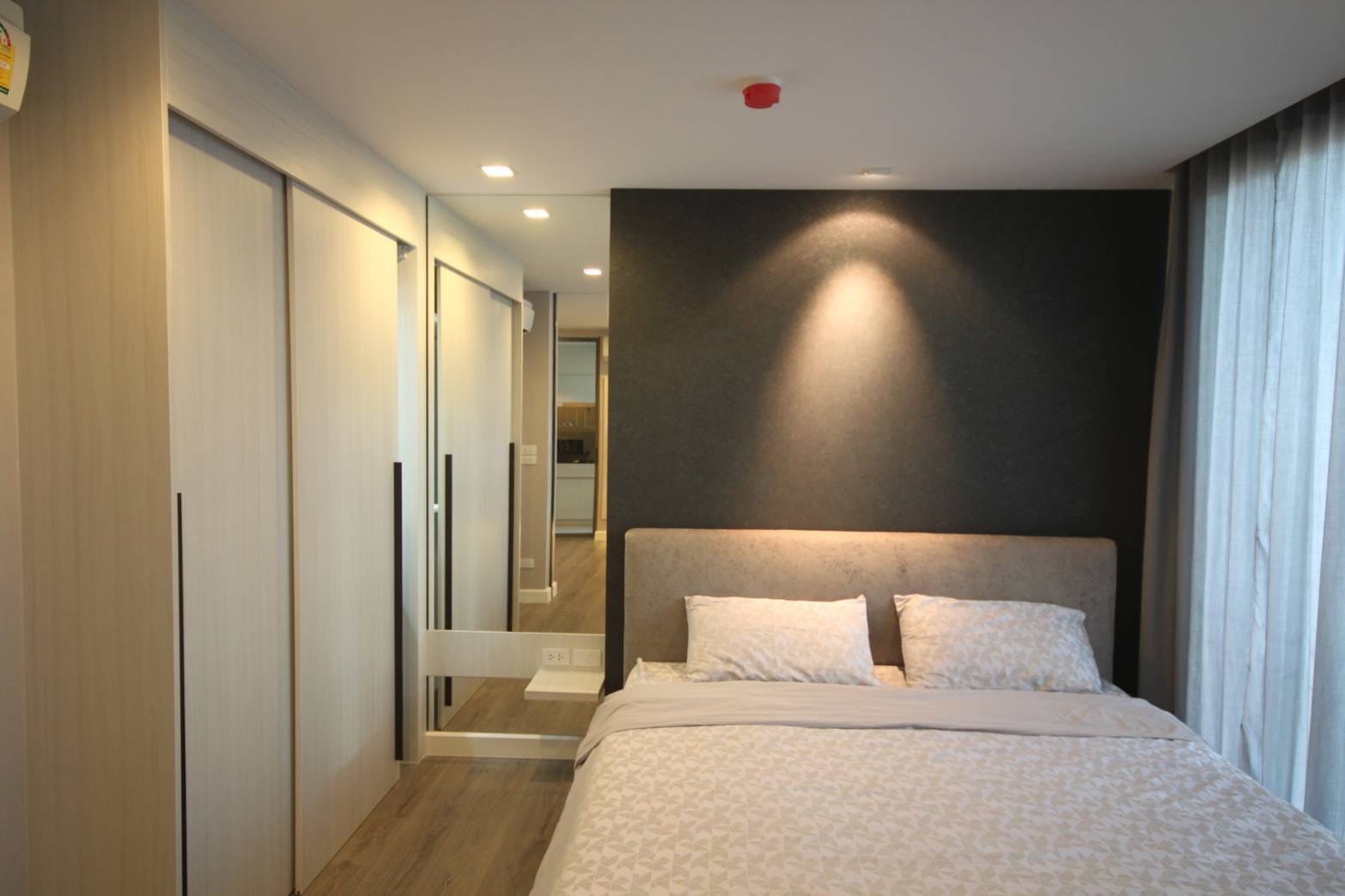 ให้เช่า The Room Sukhumvit 40 (เดอะ รูม สุขุมวิท 40) ชั้น7ทิศตะวันออก เฟอร์ครบ