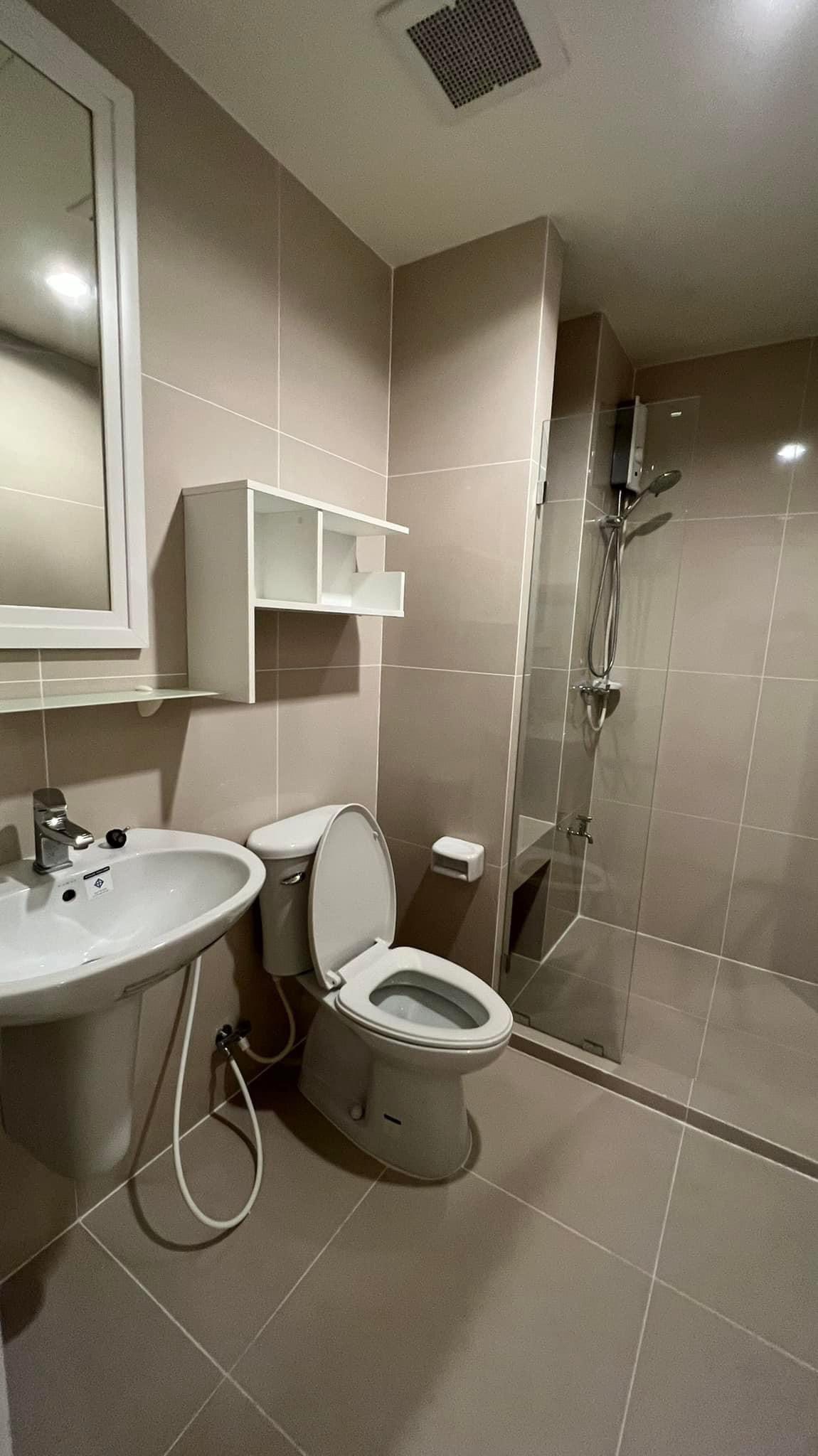 คอนโด Manor Sanambinnam (แมเนอร์ สนามบินน้ำ) High Rise โซนพื้นที่ MRT พระนั่งเกล้า ให้เช่าห้องแบบ 1ห้องนอน 1ห้องน้ำ ขนาดห้อง 39 ตรม. ชั้น 33 ตึก D