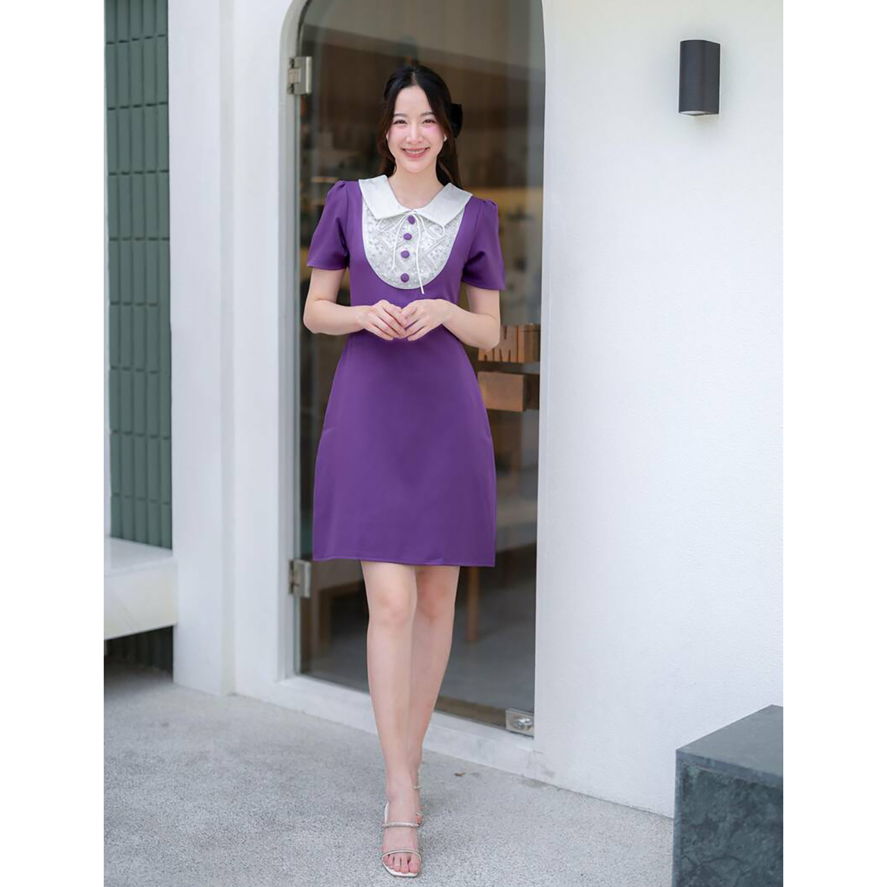 kudapy เดรสสั้นสีชพู/สีกรม/สีม่วง ผ้าพื้นแต่งอกปักมุก