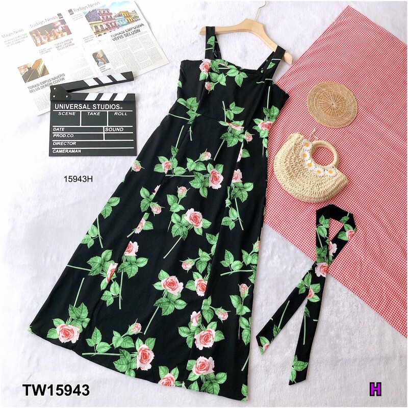 kudapy แม็กซี่เดรสยาว สายเดี่ยวแขนกุดผ้าไหมอิตาลี่ พิมลายดอกกุหลาบ มีซิปหลัง + สายผูก