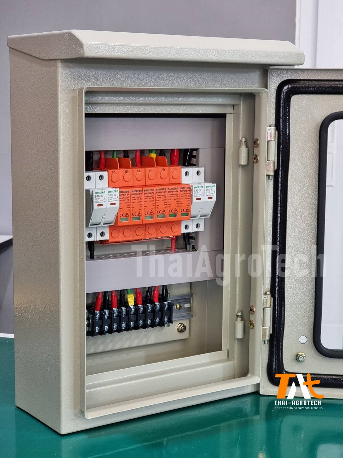 ตู้ดีซีคอมบายเนอร์ 2 สตริงสำหรับระบบโซล่าเซลล์ Solar 1000V DC combiner box 2string Ongrid, Hybrid, Offgrid system (ตู้กระจกสองชั้นกันน้ำแบบมีหลังคา IP45)