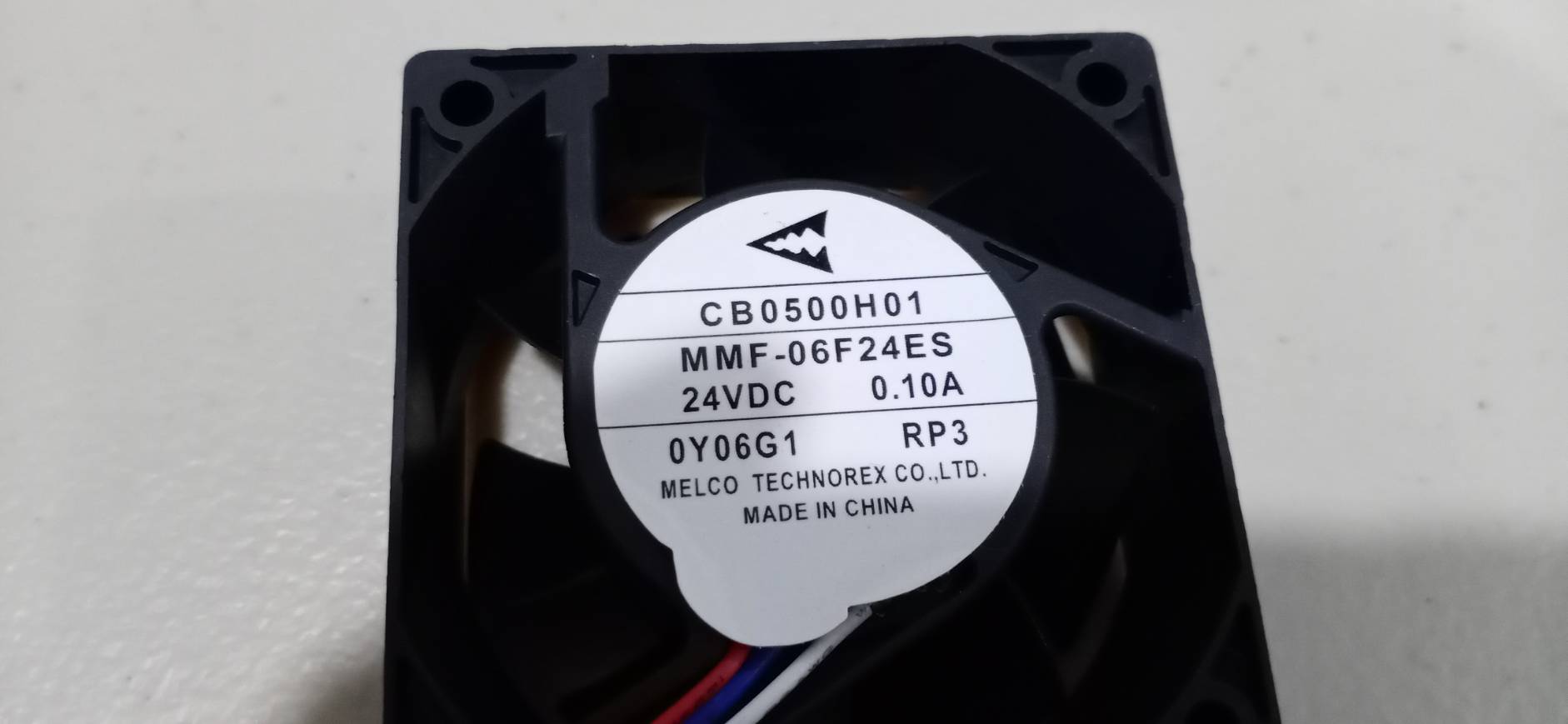 MELCO CB0500H01 MMF-06F24ES Male jack พัดลมสำหรับ Servo drive Mitsubishi