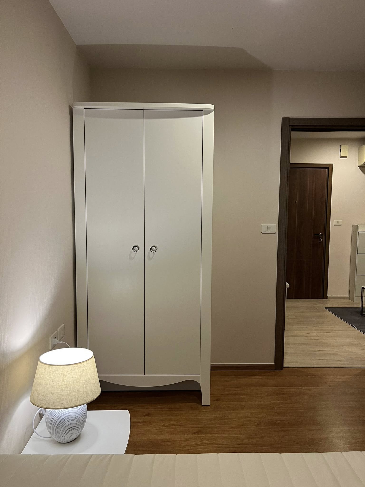 คอนโด The Base Sukhumvit 77 (เดอะ เบส สุขุมวิท 77) High Rise โซนพื้นที่ BTS อ่อนนุช ให้เช่าห้องแบบ 1ห้องนอน 1ห้องน้ำ 1ครัวปิด ขนาดห้อง 30 ตรม. ชั้น 12A ตึกB