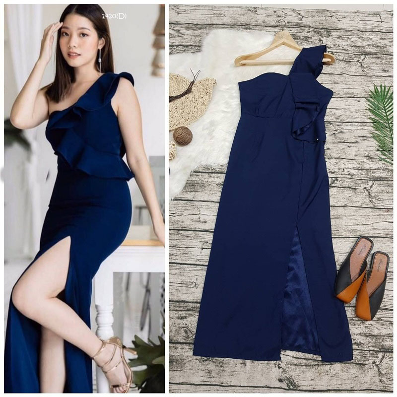 kudapyเดรสยาวสีชมพู/กรมท่า เกาะอกสายเดียวระบาย 1 ข้าง แต่งระบายมาถึงอก ผ้าซาร่าทั้งชุด ชายเดรสด้านหน้าเว้า