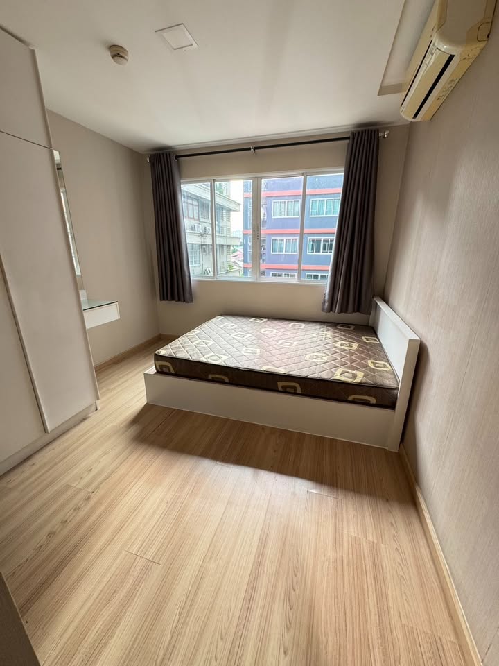 ให้เช่าคอนโด The Maple @Ratchada 19 (เดอะ เมเปิ้ล แอด รัชดา 19) 1ห้องนอน / 1ห้องน้ำ ขนาดห้อง 26 ตรม. ชั้น 4 ค่าเช่า 9,000 ต่อเดือน รถไฟฟ้า MRT รัชดา