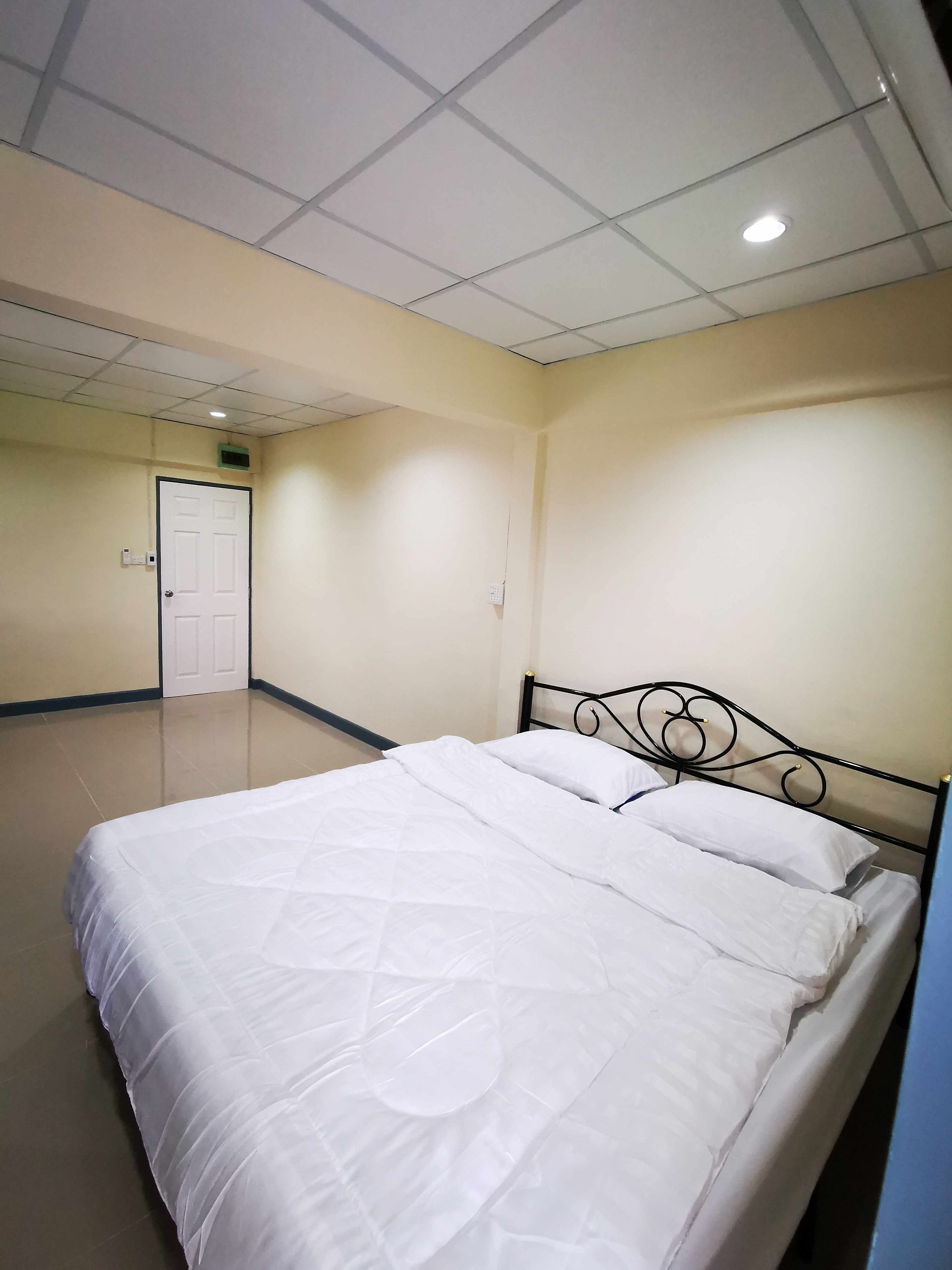 Nirun Condominium BTS Bangchak Fully Furnished Air Condition Furniture