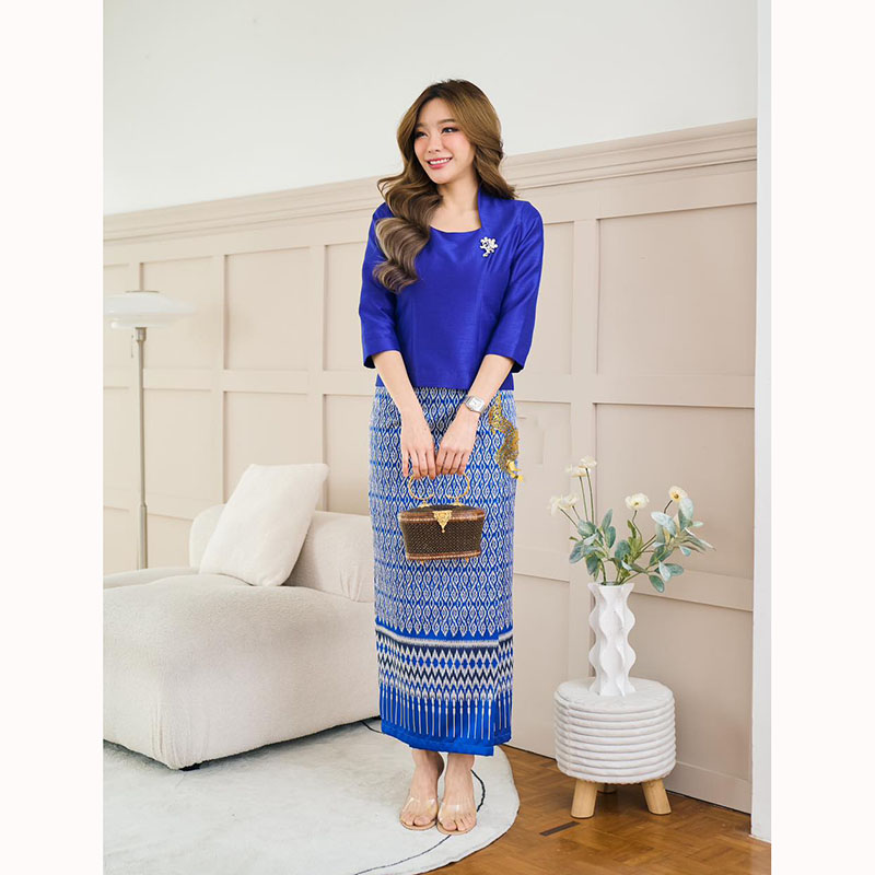 kudapy ชุดเซ็ทเสื้อแพรทิพย์อัดกาว+ ผ้าถุงทอลายขอพระราชทาน ใส่ออกงานสวยดูดี ซูมดีเทลความสวยกันได้