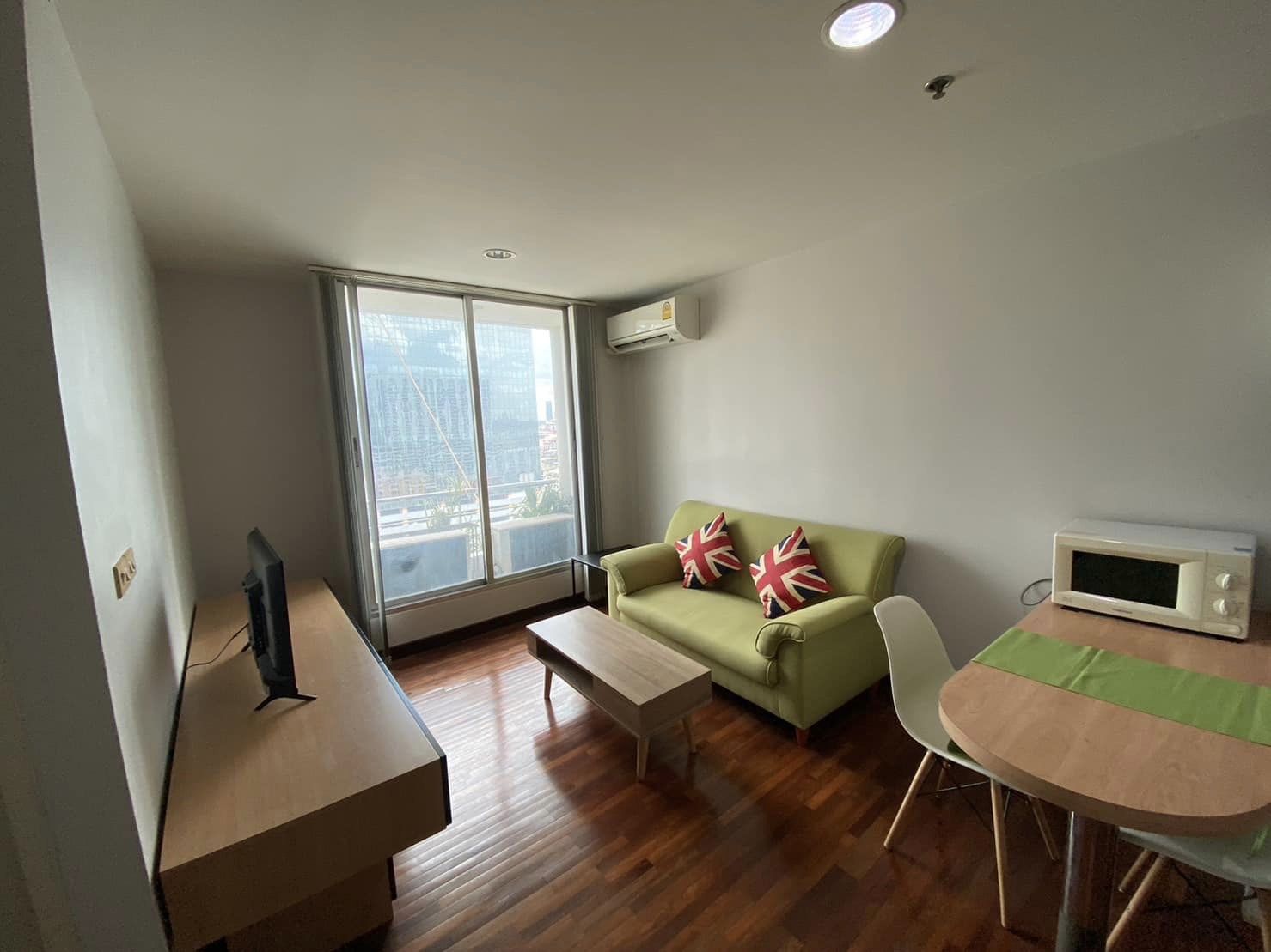 ปล่อยเช่าคอนโด Baan Pathumwan (บ้านปทุมวัน) - 1ห้องนอน 1ห้องน้ำ 1ห้องนั่งเล่น - ใกล้ พญาไท - ขนาดห้อง 45 ตรม. ชั้น 15