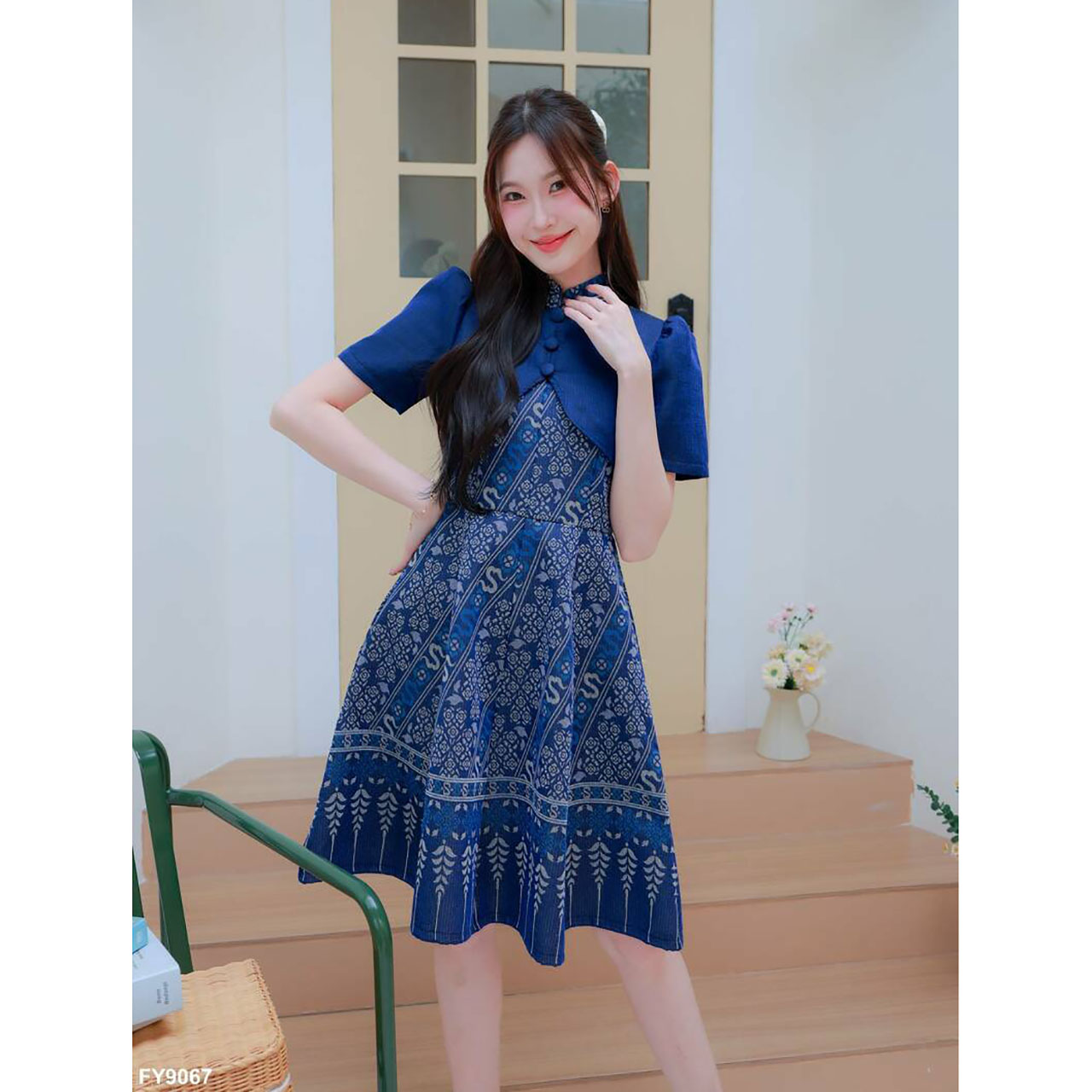 kudapy เดรสสั้น ผ้าไทยมัดหมี่ลายเอส แต่งกระดุมหน้า ใส่ออกงานสวยดูดี