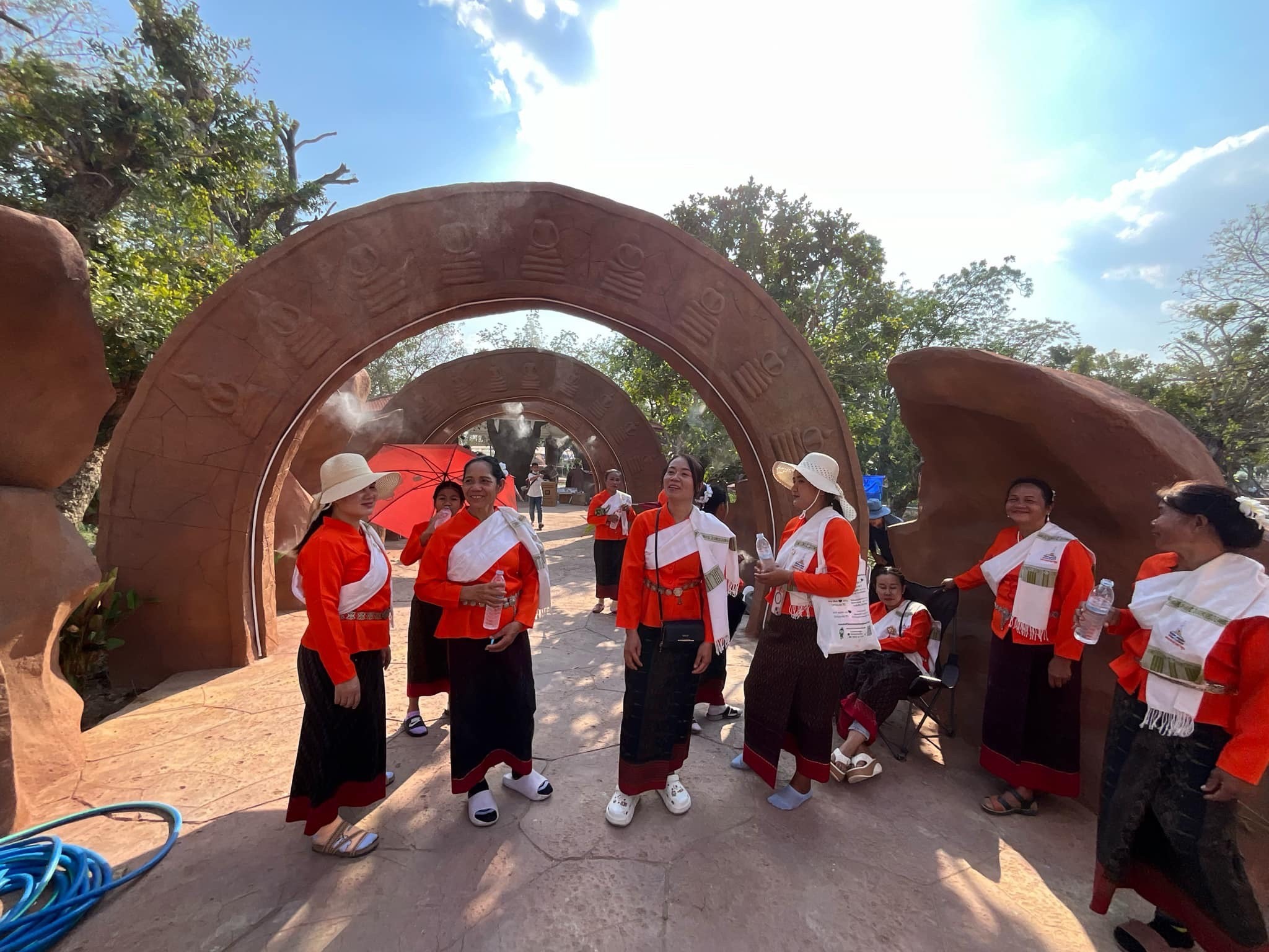 บรรยากาศการให้เยี่ยมชม #สวนพุทธศิลป์ #อุทยานพระนาดูนทะลุมิติ จ.มหาสารคาม สอบถาม โทร 061-6592998
