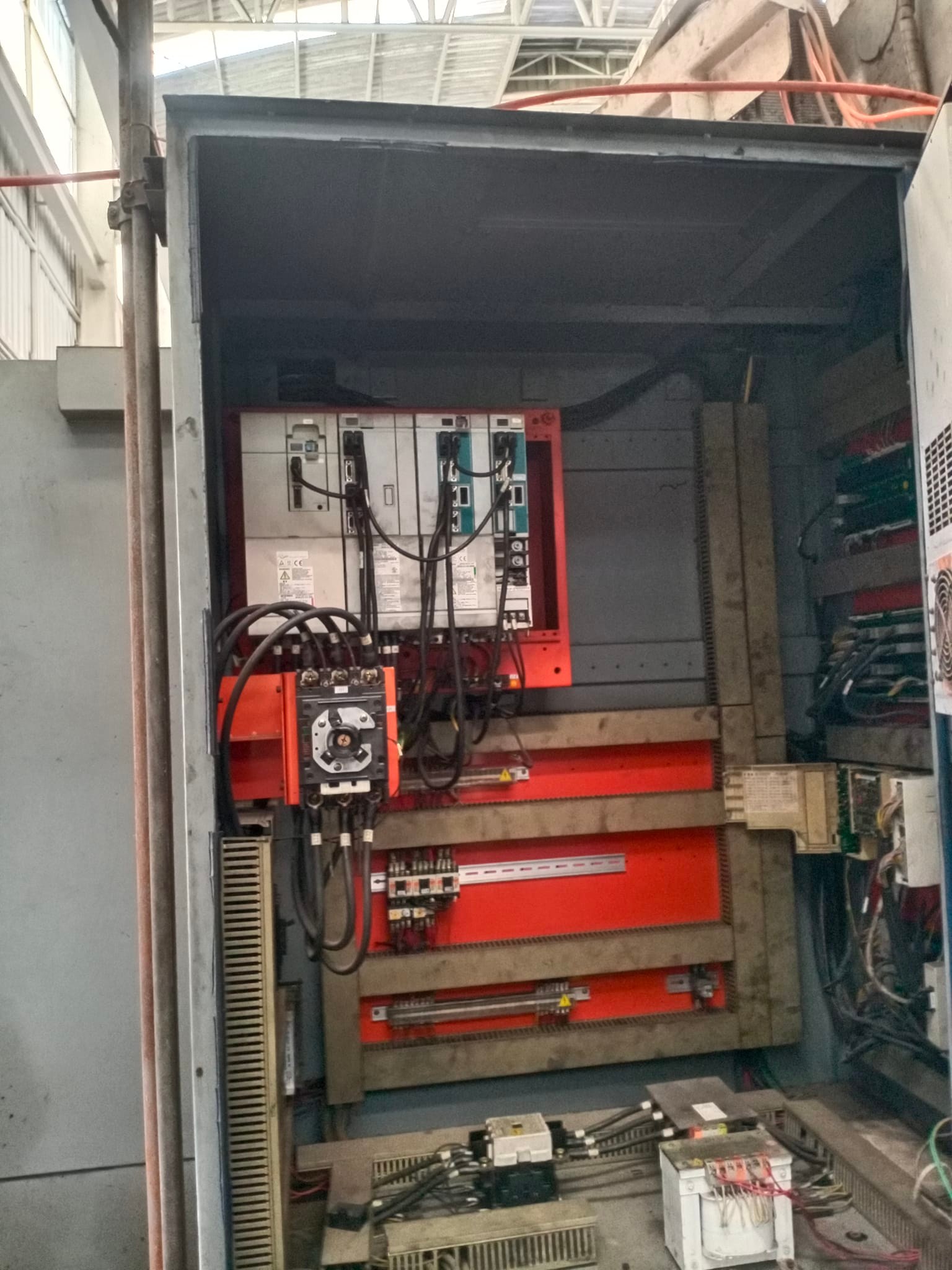 Hardfort cnc แกน Z Alarm 51 สรุป Servo drive เสีย