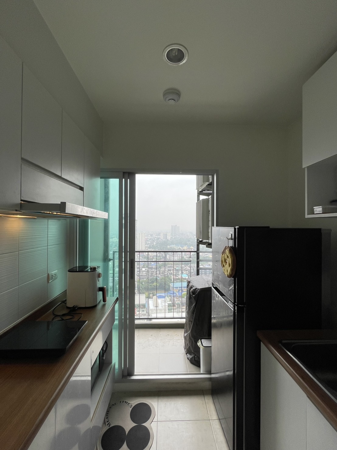 ให้เช่าคอนโด U Delight @Talat phlu Station (ยู ดีไลท์ แอท ตลาดพลู สเตชั่น) โซนพื้นที่ BTS ตลาดพูล ห้องแบบ 1ห้องนอน / 1ห้องน้ำ / โซนครัวปิด ขนาดห้อง 30 ตรม. ชั้น 30 ตึก A