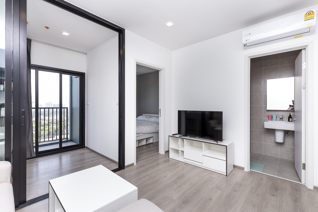 ให้เช่า The Base Phetkasem (เดอะเบส เพชรเกษม) ชั้น17 เครื่องใช้ไฟฟ้าครบ