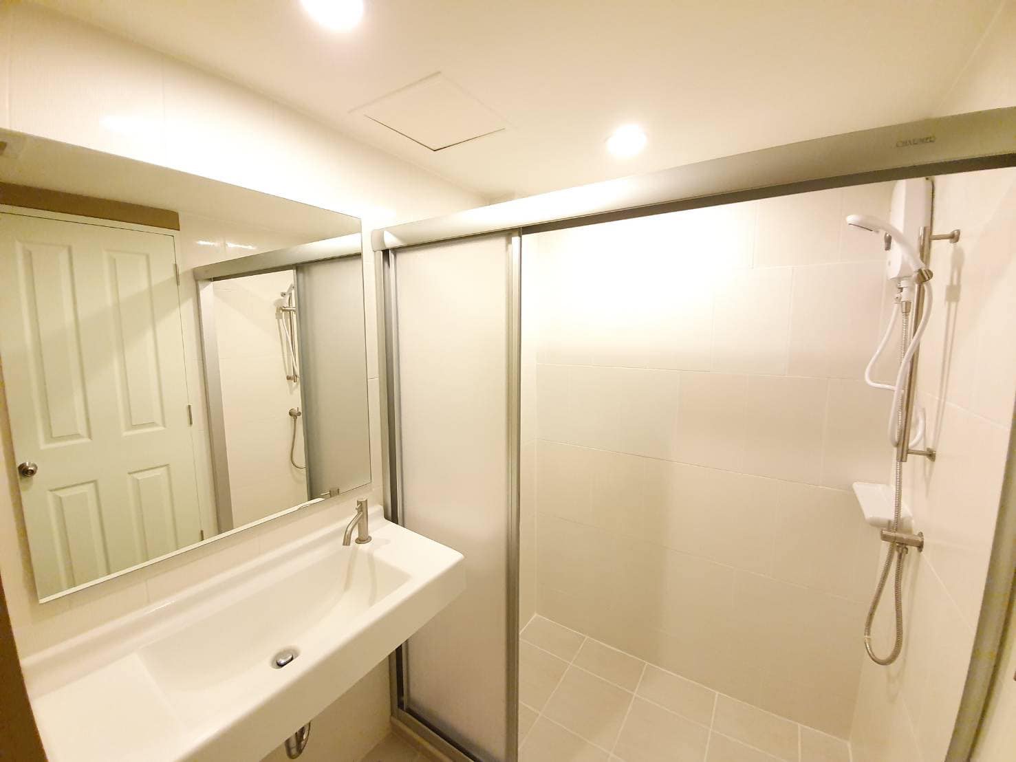 ให้เช่า ยู ดีไลท์ รัตนาธิเบศร์ ห้องพร้อมเข้าอยู่ Add line: Smile-easy