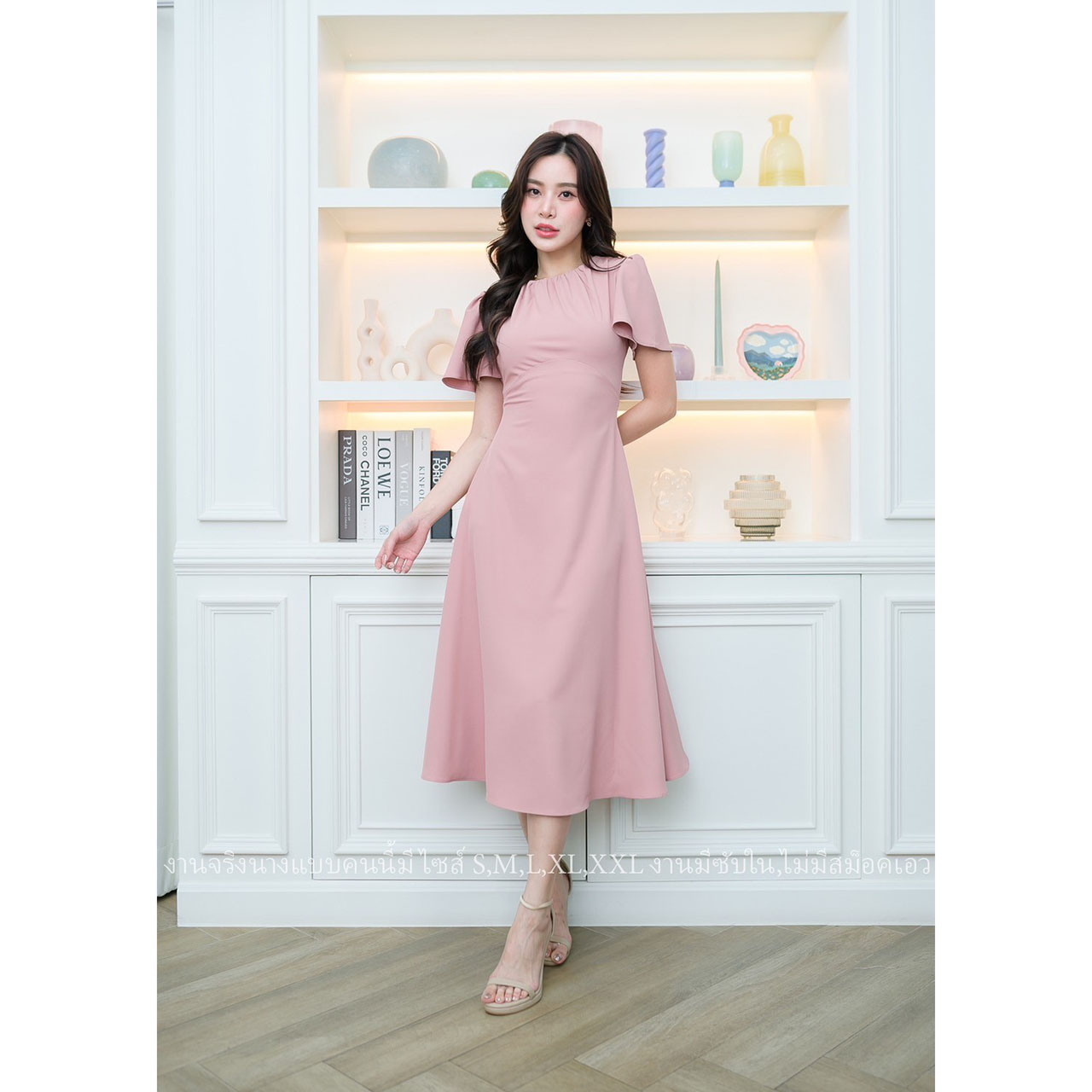 kudapy เดรสสั้นคอกลมสีชมพู/สีขาว/สีเขียวมิ้น แขนสั้นระบาย กระโปรงคลุมเข่า แนวเรียบหรู ชุดไปงานแต่ง