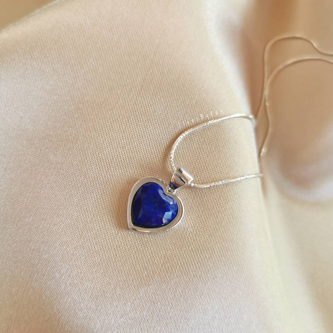 สร้อยคอเงินจี้หินลาพิสลาซูลีทรงหัวใจ Lapis Lazuli