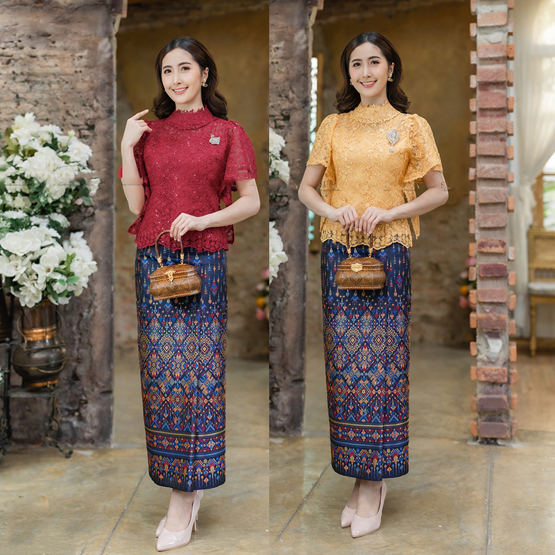 kudapy เสื้อลูกไม้พรีเมี่ยมสวยแดง / ทอง ผ้าลูกไม้ 3 มิติดอกนูน มีชิปซ่อนหลัง แขนดีไซค์เก๋ ปักเลี่ยมสวยงาม (เฉพาะเสื้อ 1890) ทั้งชุด 3990 ส่งฟรี