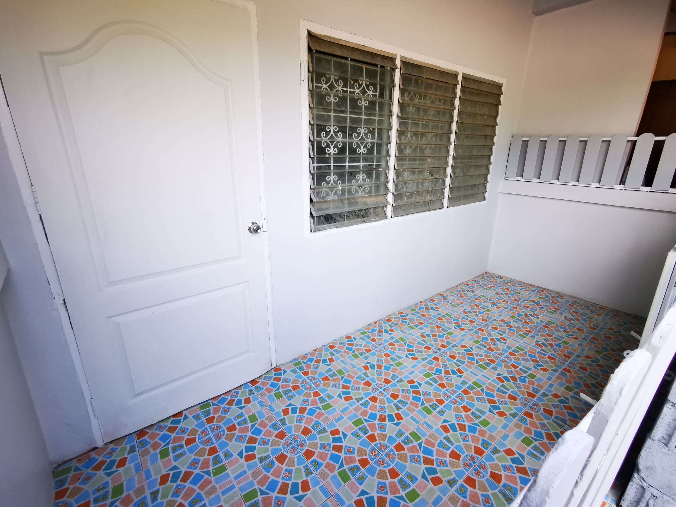 ขายบ้านพลอยสยาม 2ชั้น ดาวน์ 0 กู้ 100 กู้ไม่ผ่าน ผ่อนตรงบริษัทได้ ใกล้แยกศักดิ์ชัย เซ็นทรัล โรบินสัน ตลาดพลอย จันทบุรี ตกแต่งใหม่ ฟรีเฟอร์นิเจอร์ Townhouse Near Robinson Gems Market Chanthaburi renovated free furniture