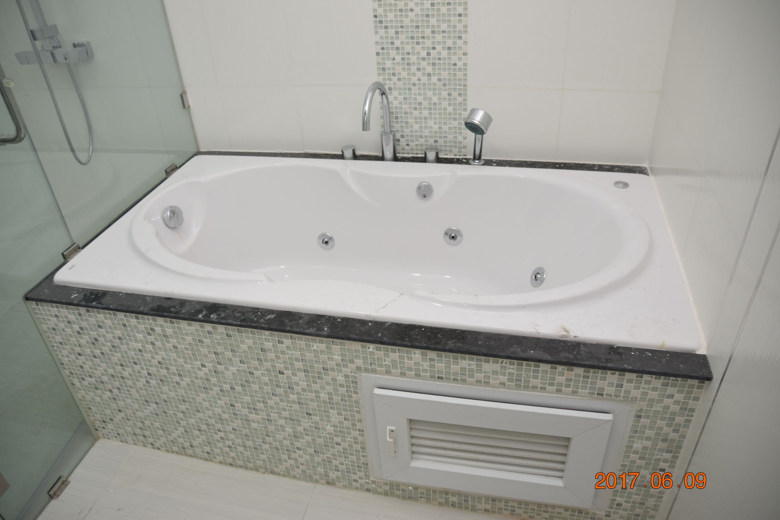 ขาย The Front ร่มเกล้าสุวรรณภูมิอาคารพาณิชย์3ชั้นรูปแบบทันสมัยทำเลโดดเด่นติดถนนร่มเกล้า หน้าสนามบินสุวรรณภูมิ