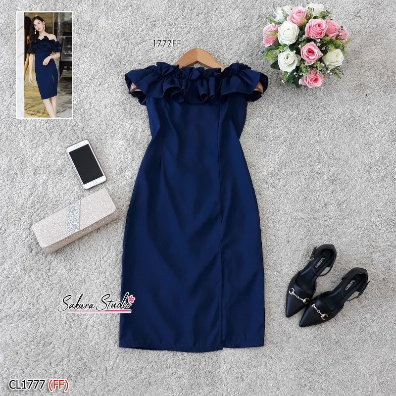 kudapy เดรสปาดไหล่ ระบายรอบน่ารัก แอบเซ็กซี่ งานมีซิปซ่อนหลัง ตีเกล็ดหน้าหลัง เอวไม่สม็อค ทรงเข้ารูป