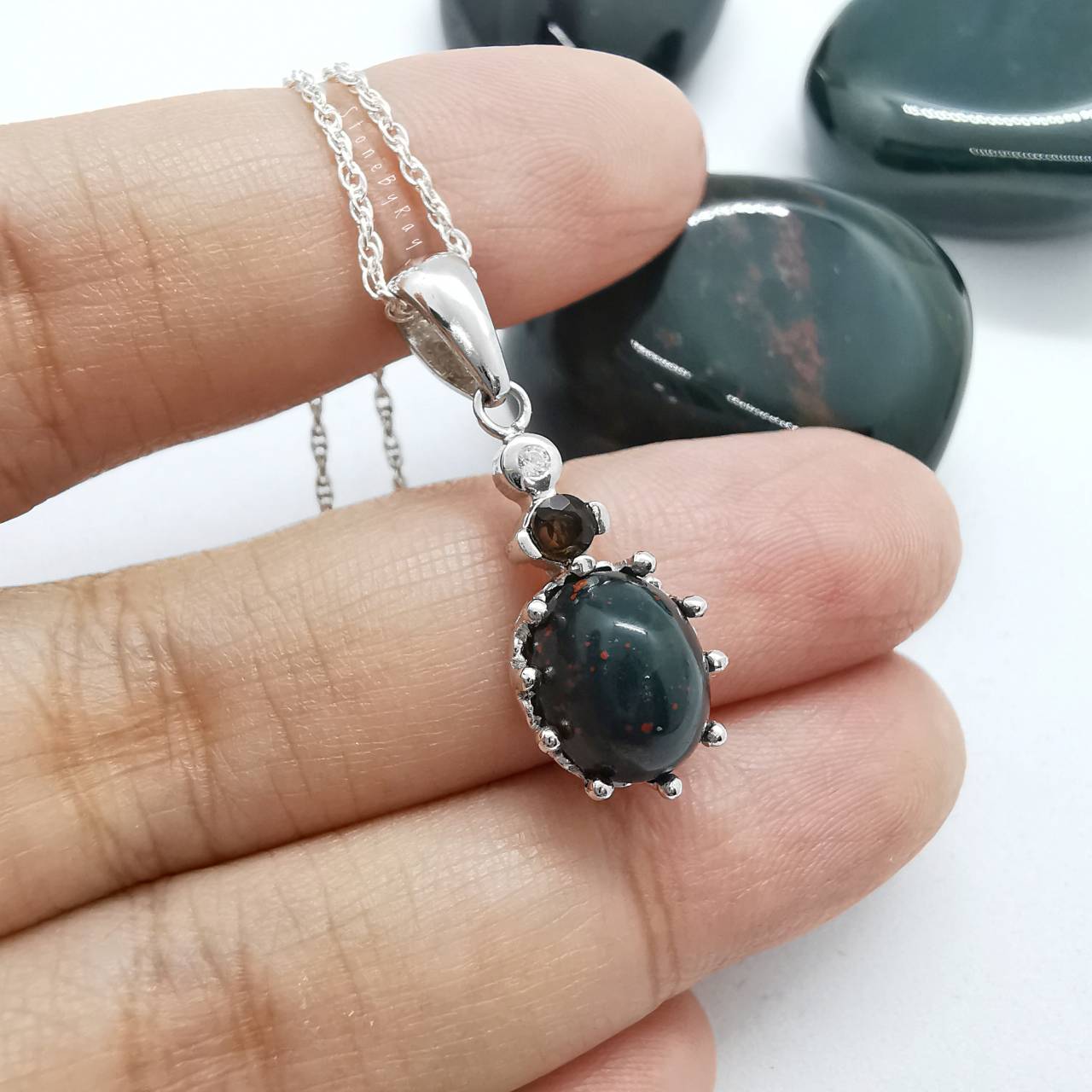 สร้อยคอเงินหินบลัดสโตนและสะเก็ดดาว(หินเลือด) Bloodstone