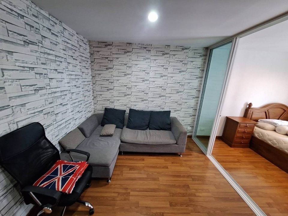 ปล่อยเช่าคอนโด รีเจ้นท์ โฮม 18 แจ้งวัฒนะ-หลักสี่ (Regent home 18 changwattana-laksi) - 1ห้องนอน 1ห้องน้ำ 1ห้องนั่งเล่น 1ห้องครัว - ใกล้ BTS วัดพระศรี - ขนาดห้อง 30 ตรม. ชั้น 8 ตึก E