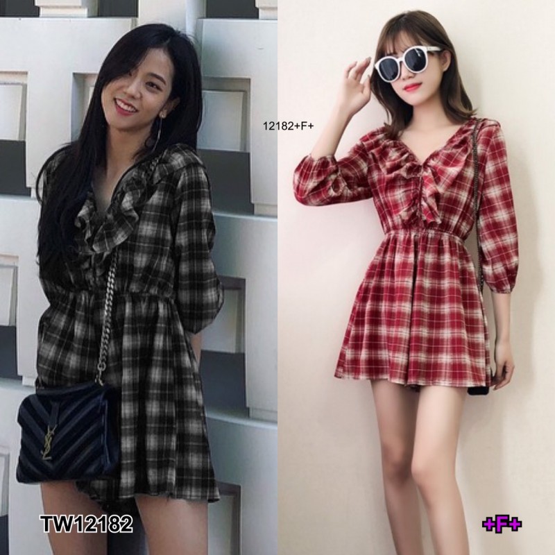 kudapy เดรสสั้นสีน้ำตาล แดง ดำ คอวีแขนยาว ผ้าทอลายสก็อต อกระบาย รอบเอวสม็อค