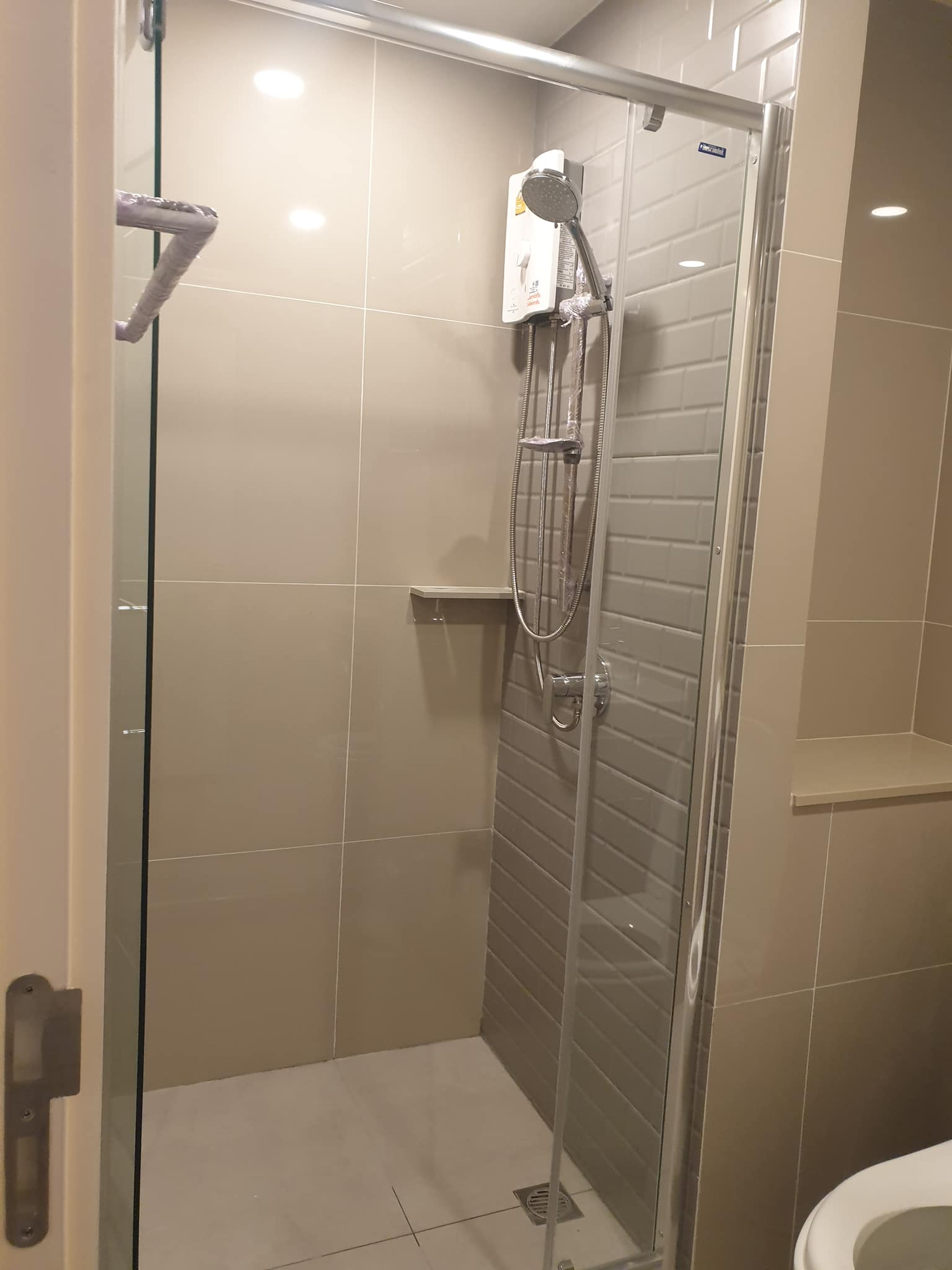 ปล่อยเช่าคอนโด The Tree Charan 30 (เดอะ ทรี จรัญ 30) - 1ห้องนอน 1ห้องน้ำ 1ห้องนั่งเล่น 1ห้องครัว - ใกล้ mrt ไฟฉาย - ขนาดห้อง 27 ตรม. ชั้น 11