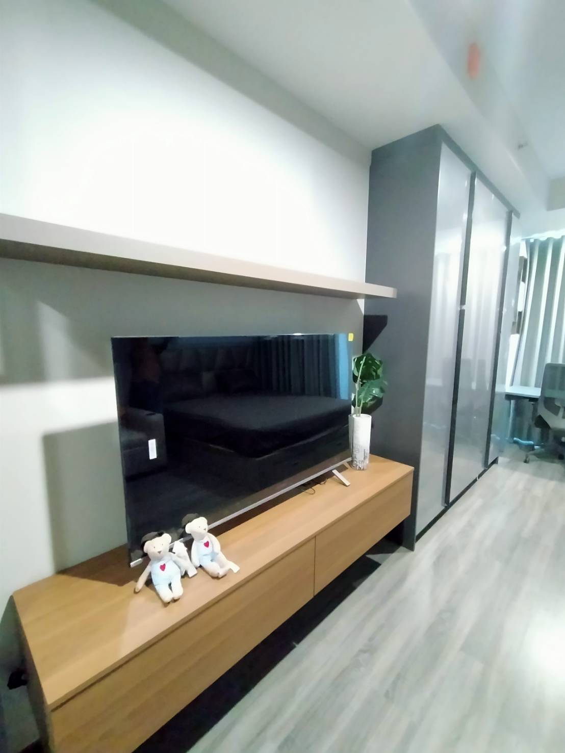 ให้เช่าคอนโด IDEO Chula - Samyan (ไอดีโอ จุฬา - สามย่าน) - ราคาพิเศษตกแต่งพร้อมเข้าอยู่ - การเดินทาง: รถไฟฟ้า MRT สามย่าน - ใกล้ สามย่านมิตรทาวน์และจุฬาลงกรณ์มหาวิทยาลัย