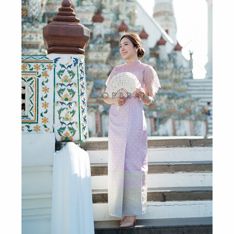 kudapy ชุดไทยประยุกต์สีขาว/สีชมพู งานสวยหรู ดูแพงมากๆ เสื้อลูกไม้แต่งระบายแขนสั้น ระบายรอบตัว ผ้าลูกไม้เนื้อดีมากๆ