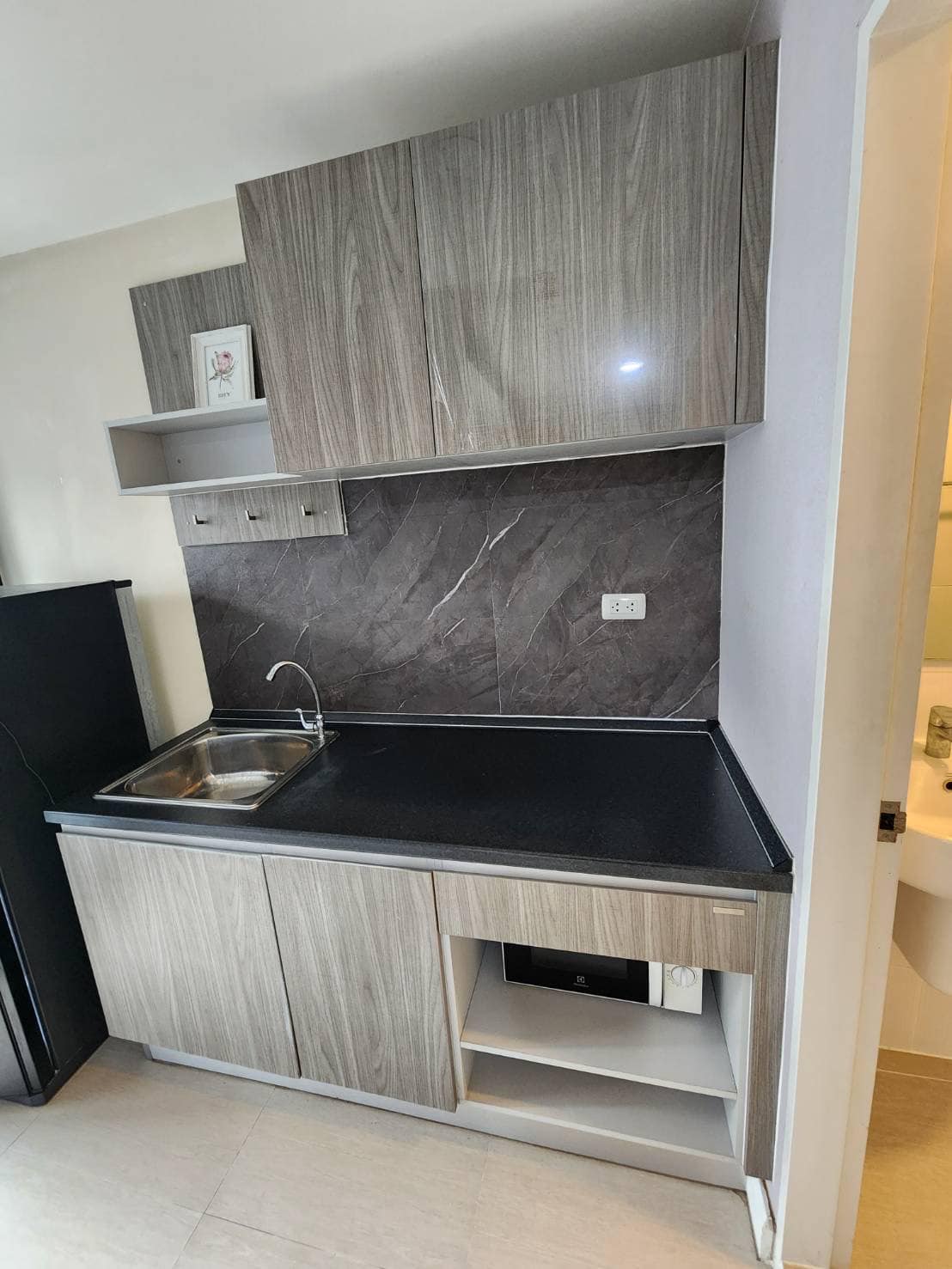 ปล่อยเช่าคอนโด The Cube Plus Minburi (เดอะคิวบ์ พลัส มีนบุรี) - 1ห้องนอน 1ห้องน้ำ 1ห้องนั่งเล่น - ใกล้ MRT ตลาดมีนบุรี - ขนาดห้อง 29 ตรม. ชั้น 8 ตึก A