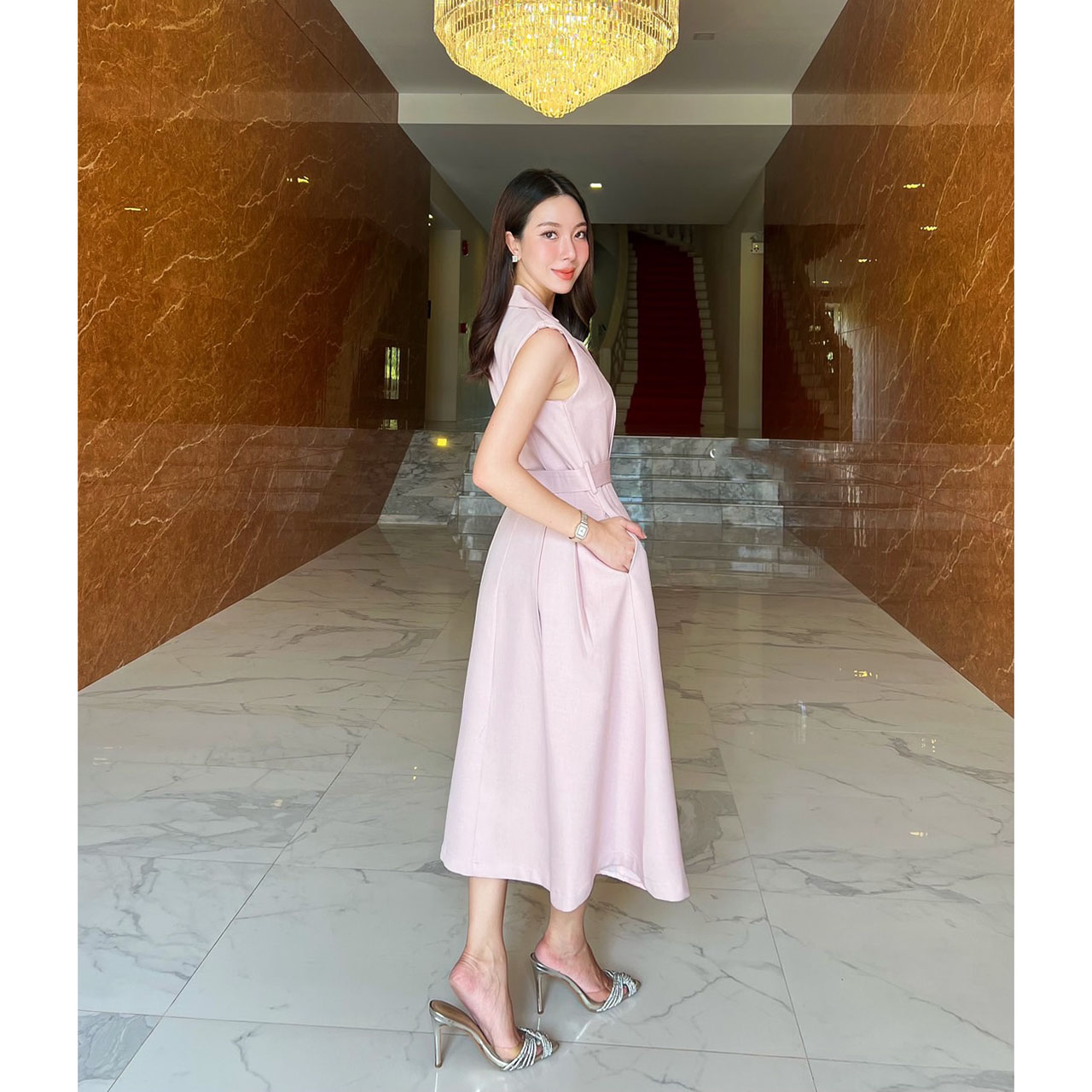 kudapy เดรสยาวสีชมพู/สีครีม สูททรงสวยคลาสสิค ผ้านุ่มใส่สบาย เดรสมีซับในทั้งตัว กระดุมจริง