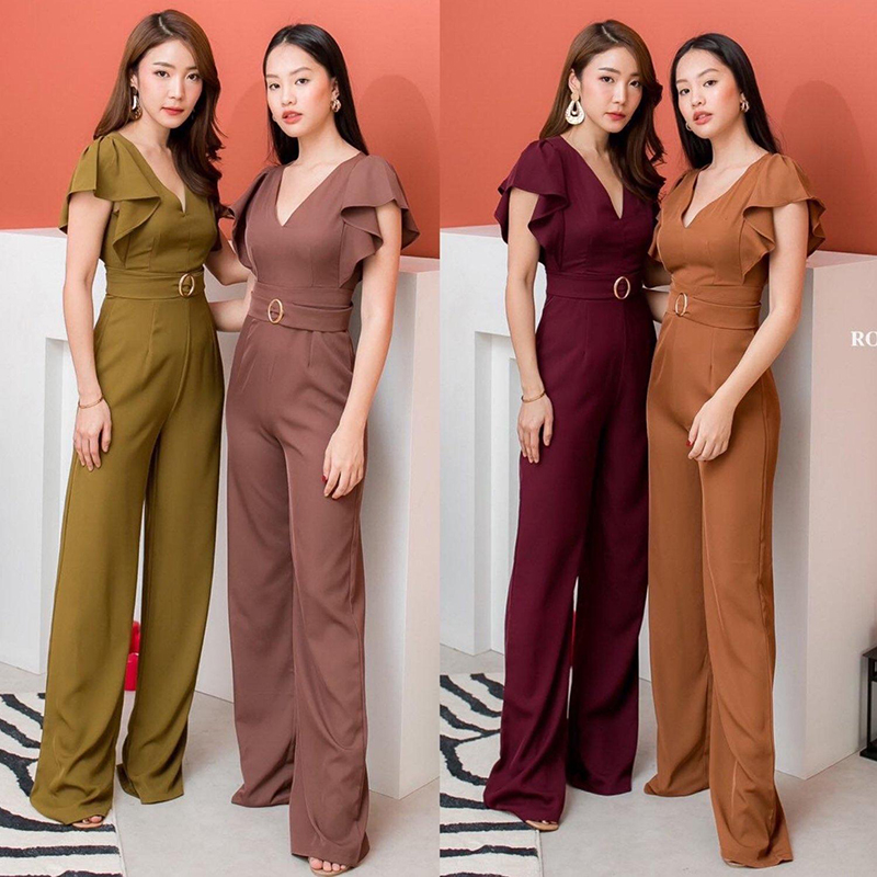 kudapy จั๊มสูทคอวีขายาวสีน้ำตาล สีเขียว ระบายแขน มาพร้อมเข็มขัด เนื้อผ้านำเข้าอย่างดี ทรงสวยมาก