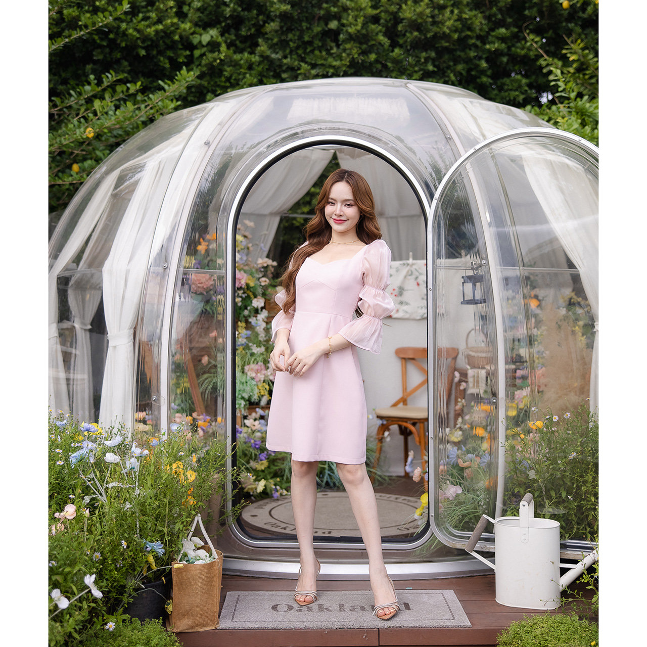 kudapy เดรสพาสเทลแขนพัฟระบาย เติมเต็มความหวานละมุน ดีไซน์แขนยาวพองระบายจากผ้าออร์แกนซ่า ทรงพอง เพิ่มเสน่ห์แบบเจ้าหญิงแสนซน