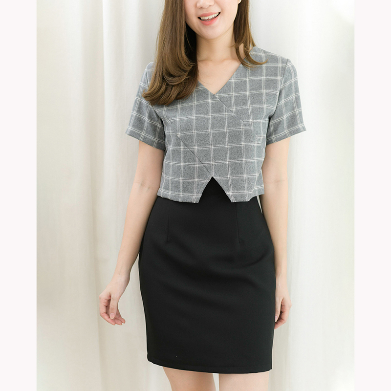 kudapy เดรสสั้นใส่ทำงาน สีเทาอมเขียว/สีดำ/สีเบจ/สีเทา คอวี ซิปหลังใส่ง่าย ผ้าลายตาราง