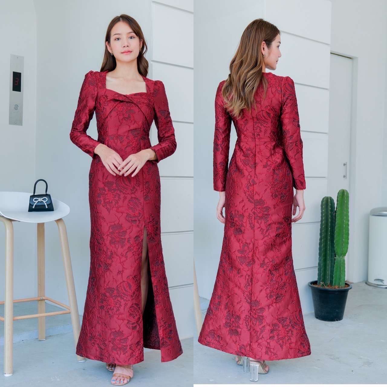 kudapy เดรสยาวสีดำ/สีแดง/สีชมพู/สีทอง/สีฟ้า/สีกรม คอเหลี่ยม ดีไซส์ทวิสอกแขนยาว กระโปรงทรงหางปลา ซิบหลังเนื้อผ้าทอลายนูน