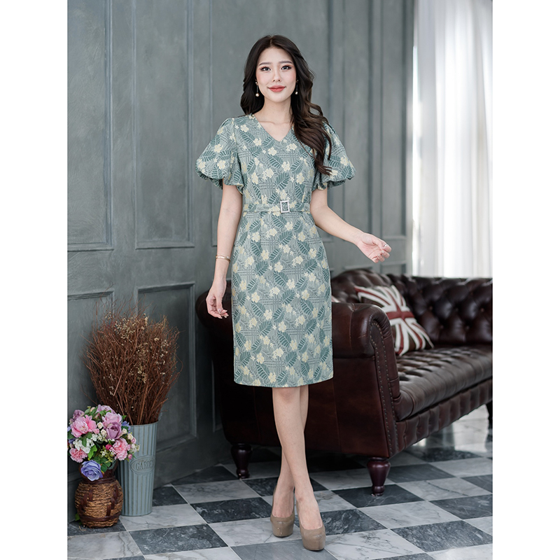 kudapy เดรสสั้นสีเขียว/สีม่วง ลูกไม้แขนสั้นบอลลูนเข็มขัดเพชร ผ้าลูกไม้ลายสวยอัดกาว เป็นแขนบอลลูนพองปลายจั้มด้านใน