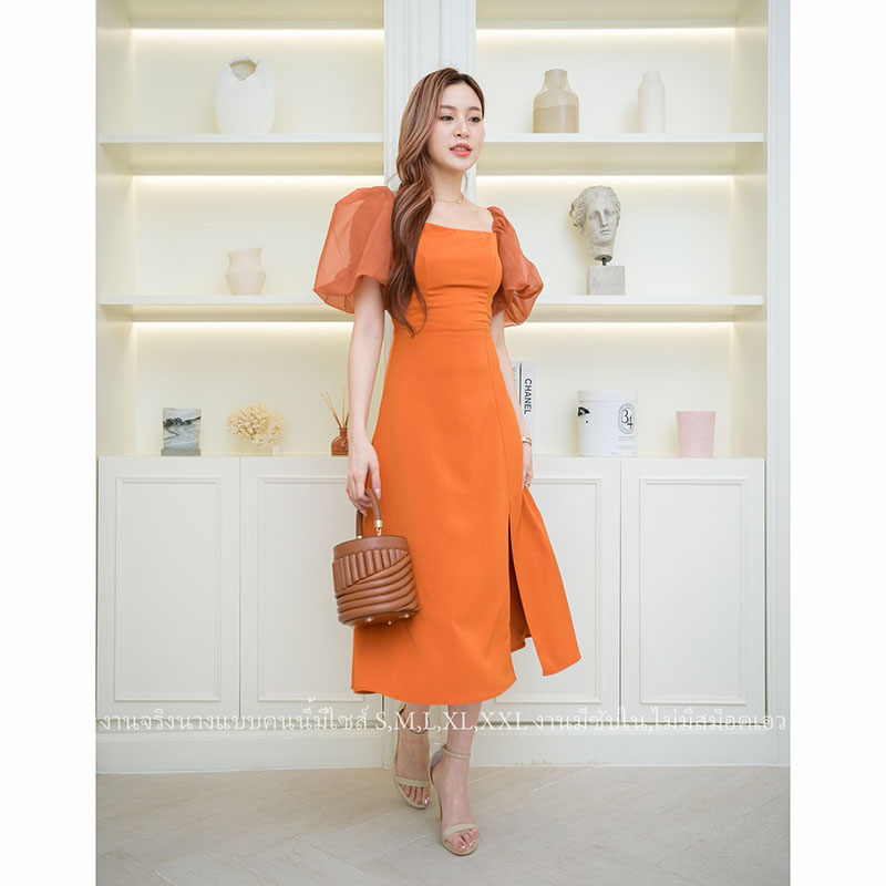 kudapy เดรสสั้นสีชมพู/สีสัม เดรสออกงานแนวมินิมอล เรียบหรูดูแพง รุ่นนี้ใส่เป็นทรงปาดไหล่ปิดต้นแขน หรือแขนพองตุ๊กตาก็น่ารัก