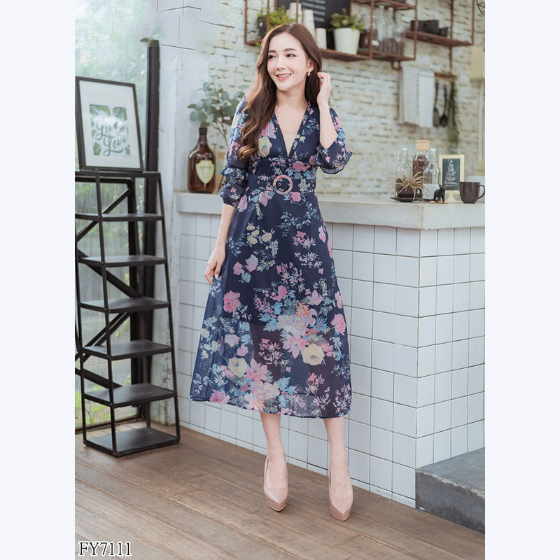 kudapy เดรสยาวสีขาว,สีกรม ลายดอกแขนยาว+เข็มขัดใส่แล้วดูดีสวย