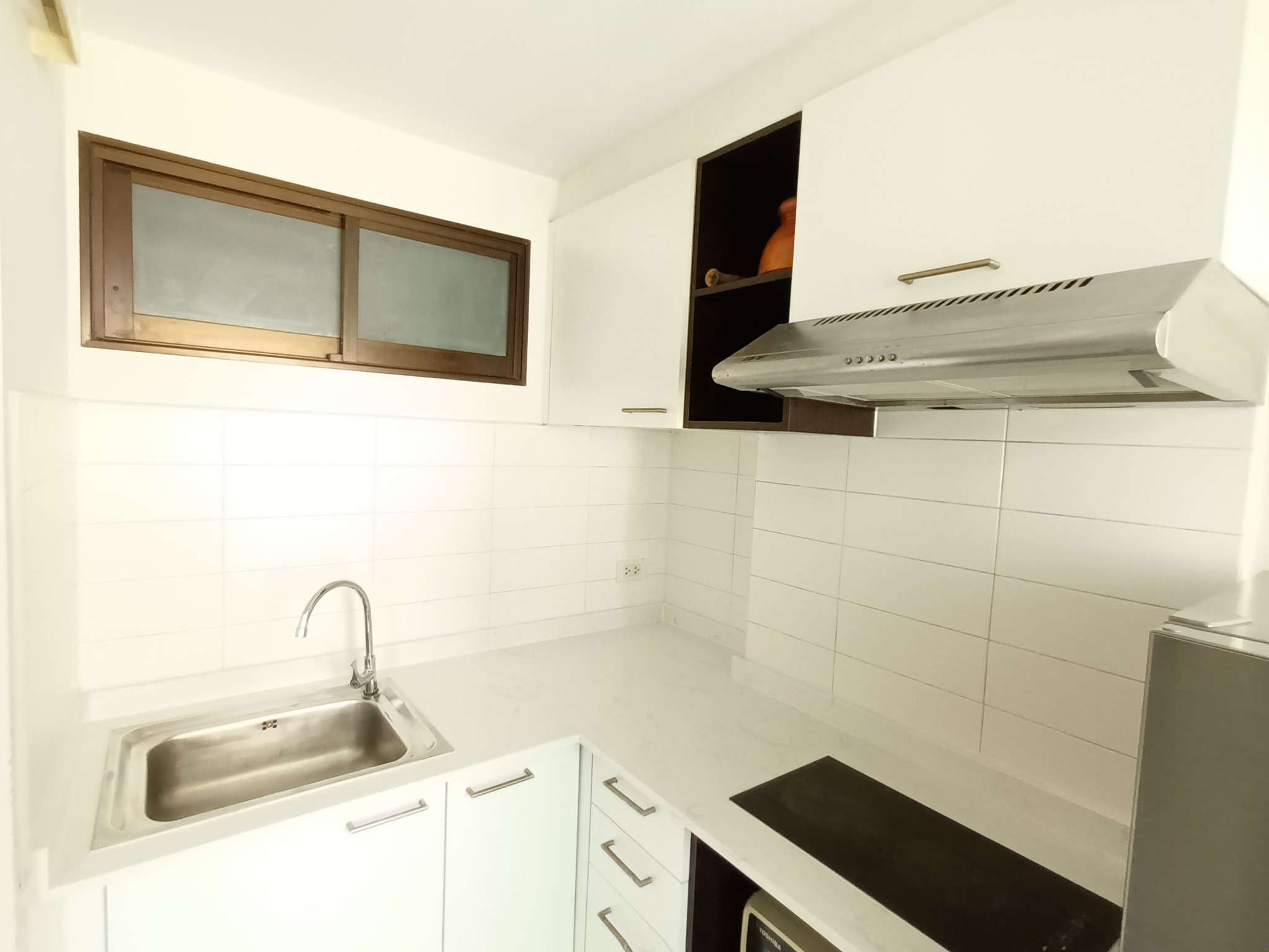 ให้เช่าคอนโด Lumpini Place Ratchada-Thapra (ลุมพินี เพลส รัชดา-ท่าพระ) - โซนพื้นที่ BTS ตลาดพลู - ห้องแบบ Studio 1ห้องน้ำ - ขนาดห้อง 30 ตรม. ชั้น 26 ตึก A