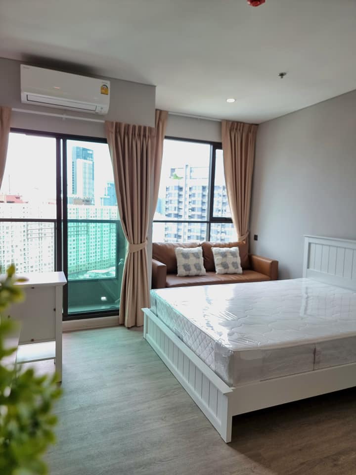 ปล่อยเช่าคอนโด Lumpini Park Phahon 32 (ลุมพินี พาร์ค พหล 32) - ห้องใหม่มือแรก Studio 1ห้องน้ำ - ใกล้ BTS รัชโยธินและเสนานิคม - ขนาดห้อง 24 ตรม. ชั้น 20