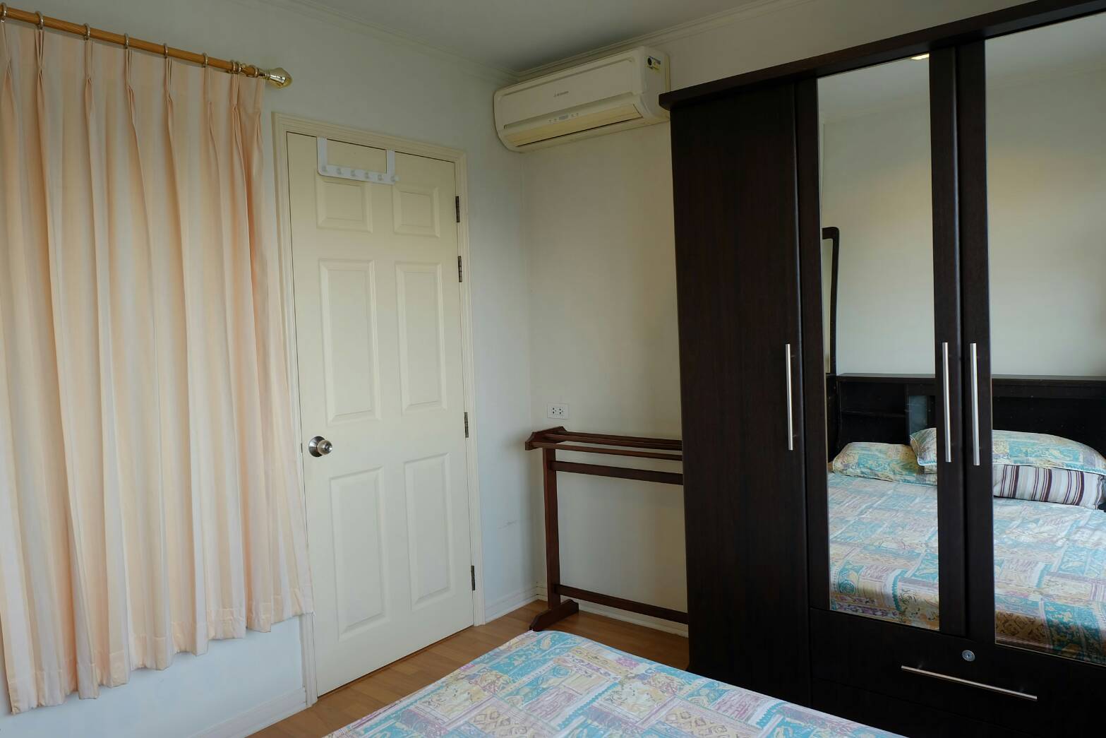 ให้เช่าลุมพินี เพลส พหล-สะพานควาย,Rent LUMPINI PLACE PHAHOL–SAPANKHWAI ชั้น14 Fully furnish